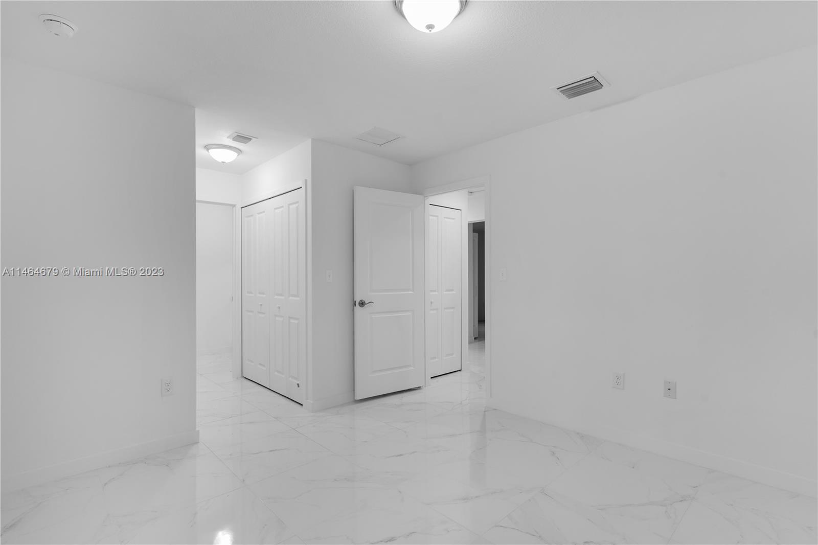 WEST BISCAYNE - Residential Income