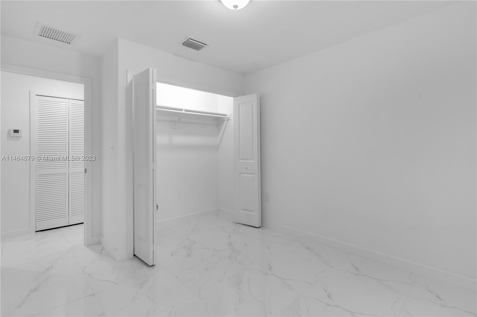 WEST BISCAYNE - Residential Income