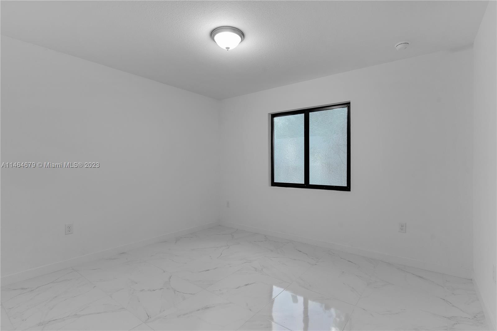 WEST BISCAYNE - Residential Income