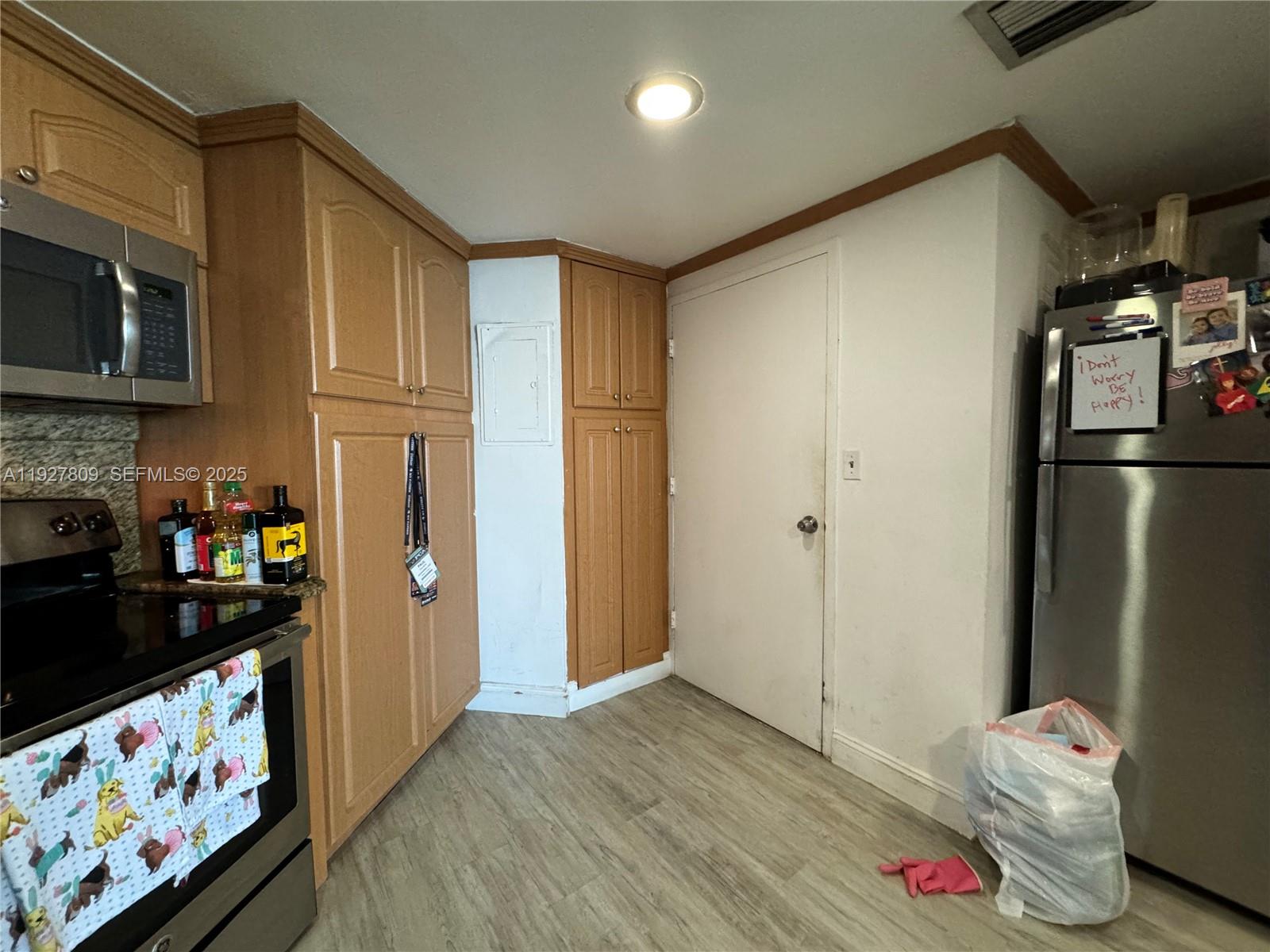 FOUR AMBASSADORS CONDO PH - Residential