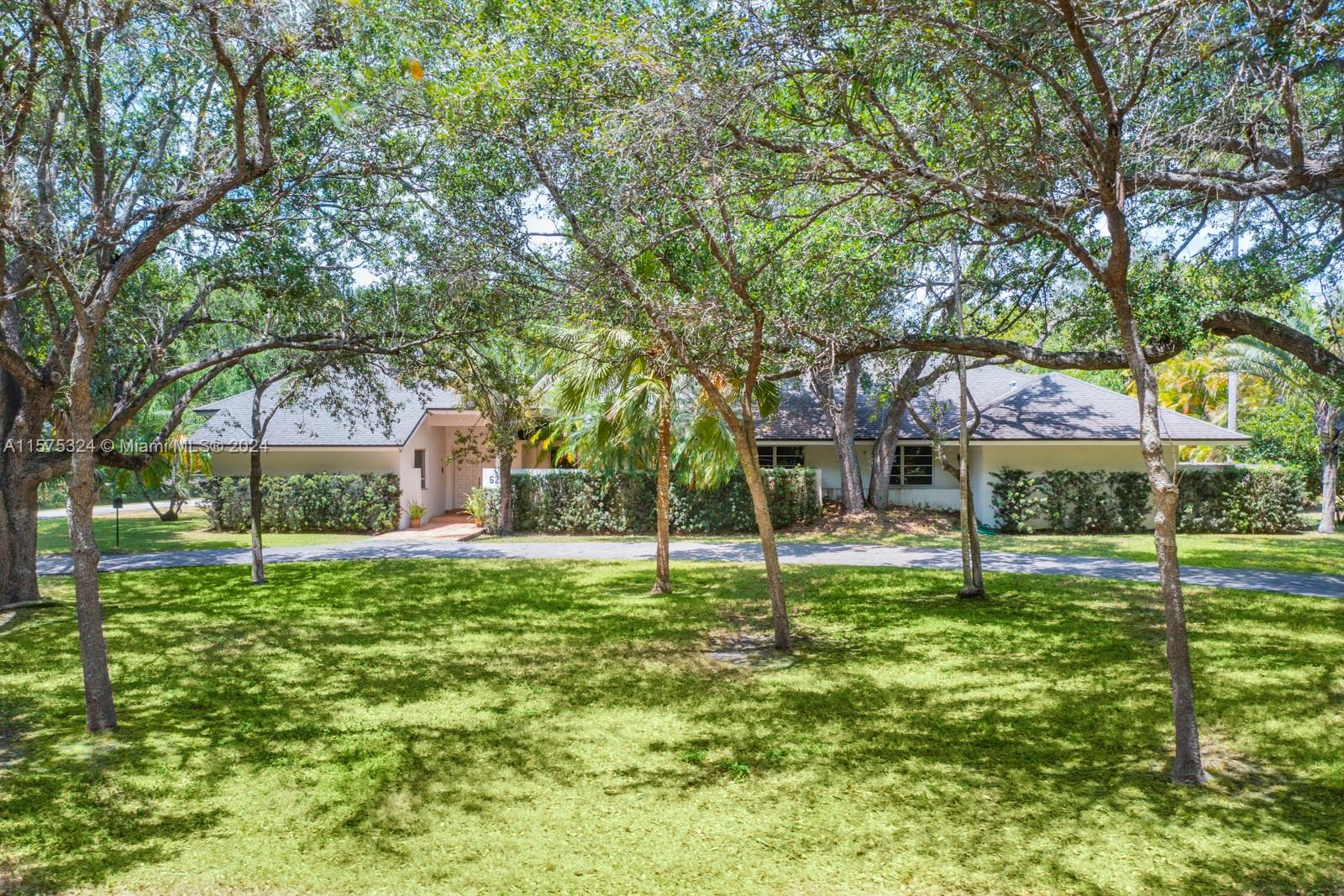PINE ACRES ESTS - Residential Lease