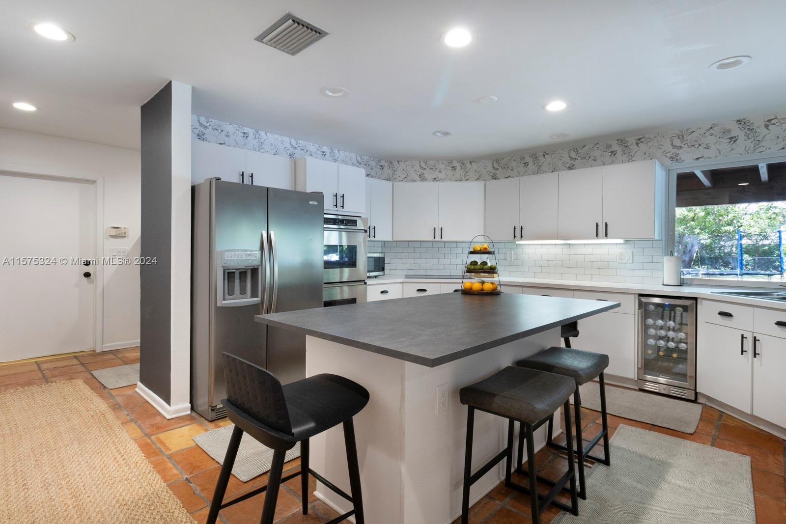 PINE ACRES ESTS - Residential Lease