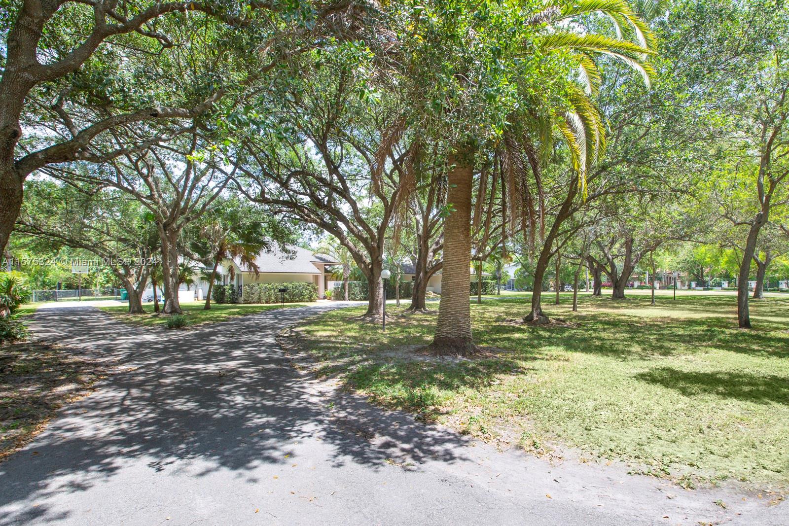 PINE ACRES ESTS - Residential Lease