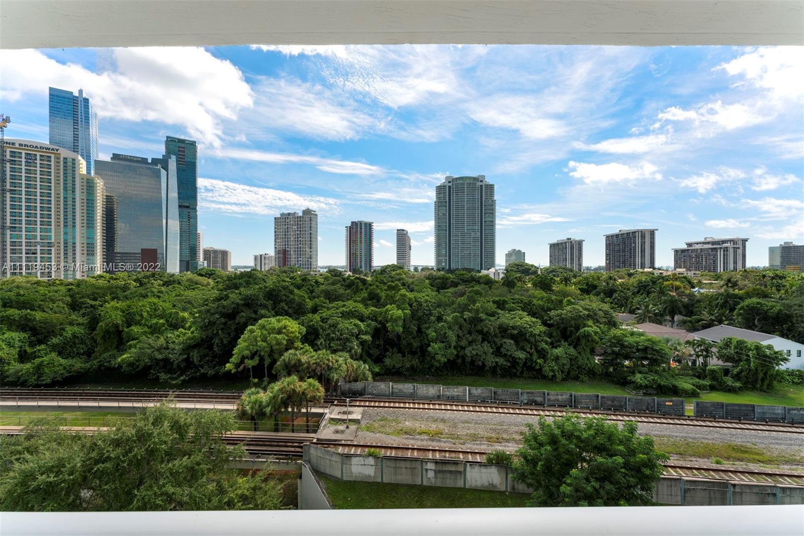 LE PARC AT BRICKELL CONDO - Residential