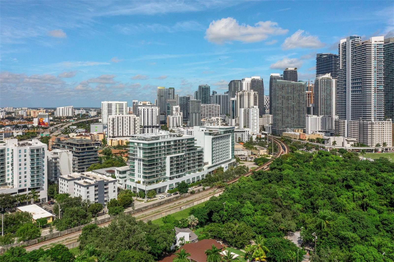 LE PARC AT BRICKELL CONDO - Residential