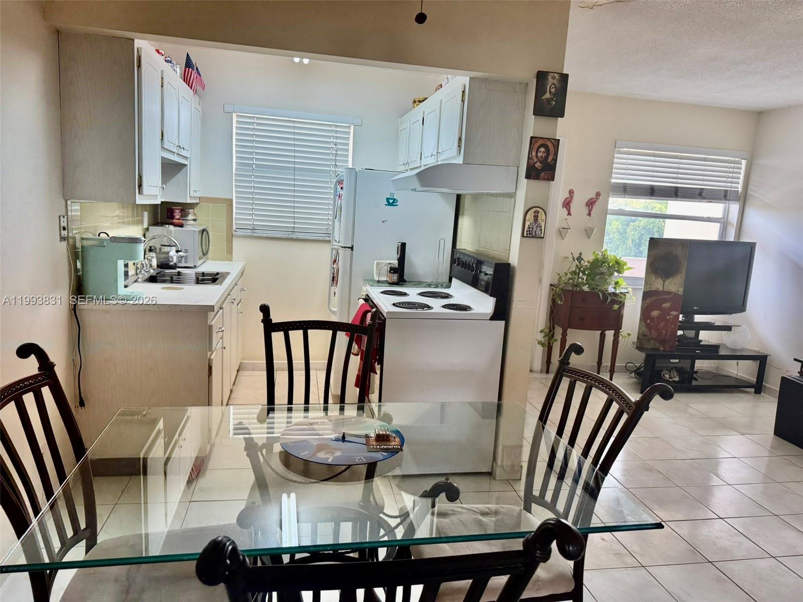 WARRENTON HOUSE CONDO - Residential