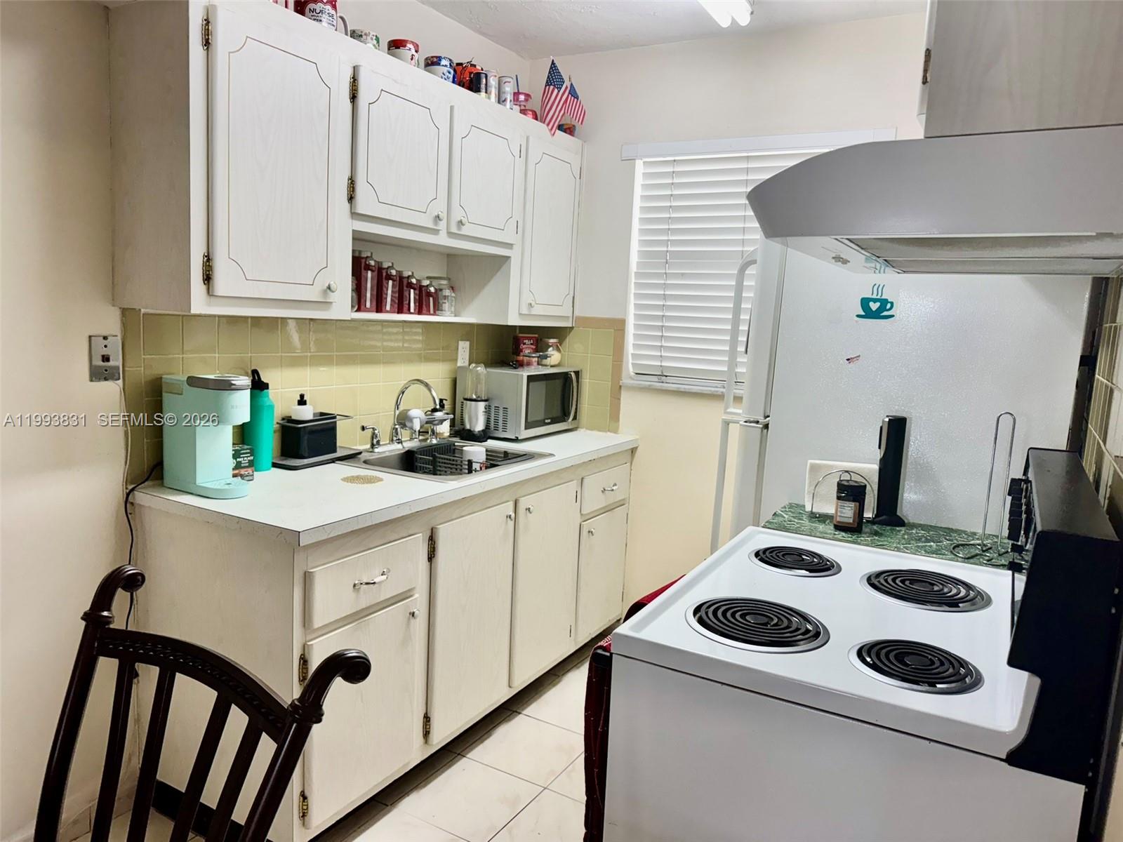 WARRENTON HOUSE CONDO - Residential