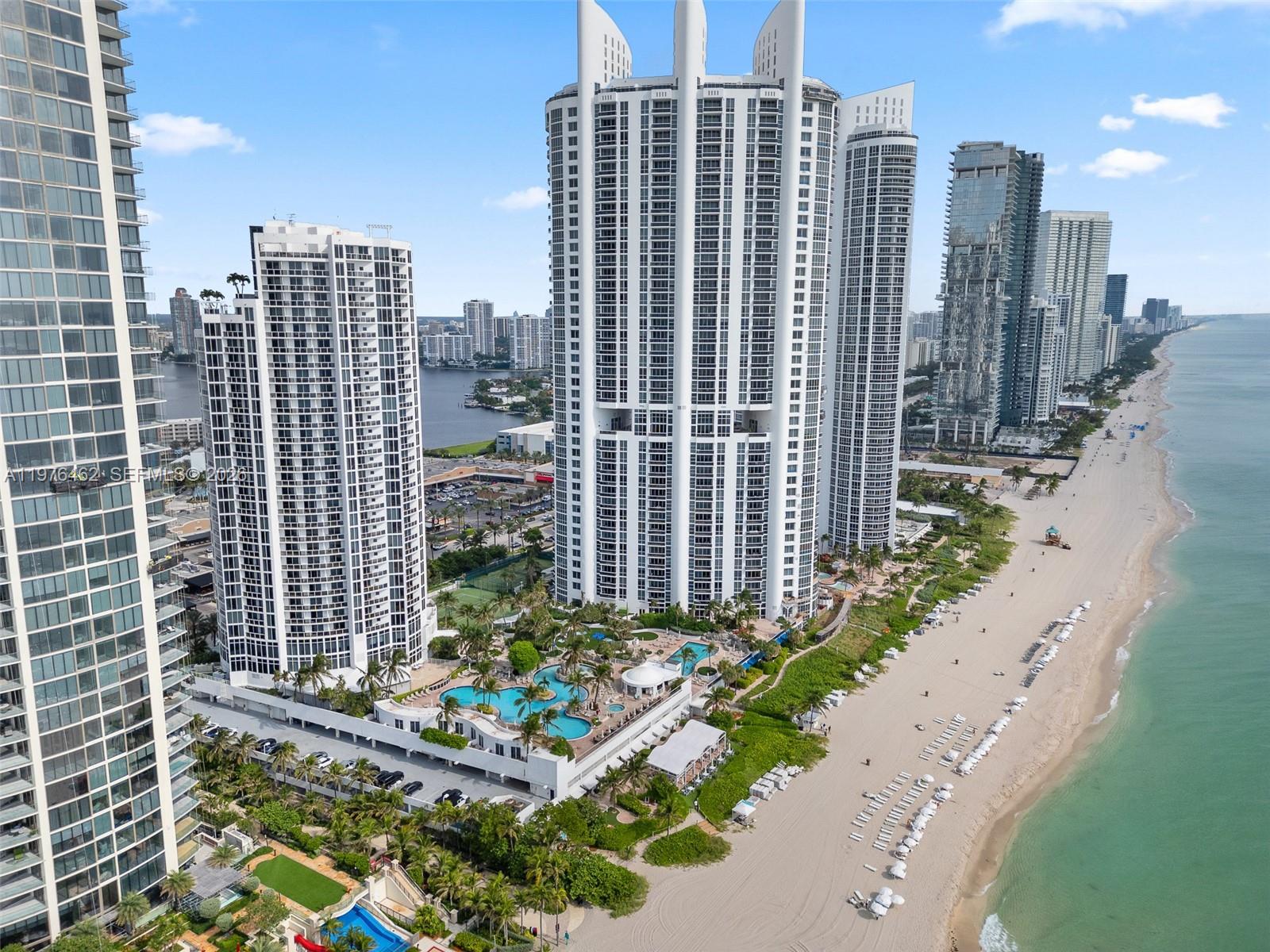 TRUMP INTERNATIONAL SONES - Residential
