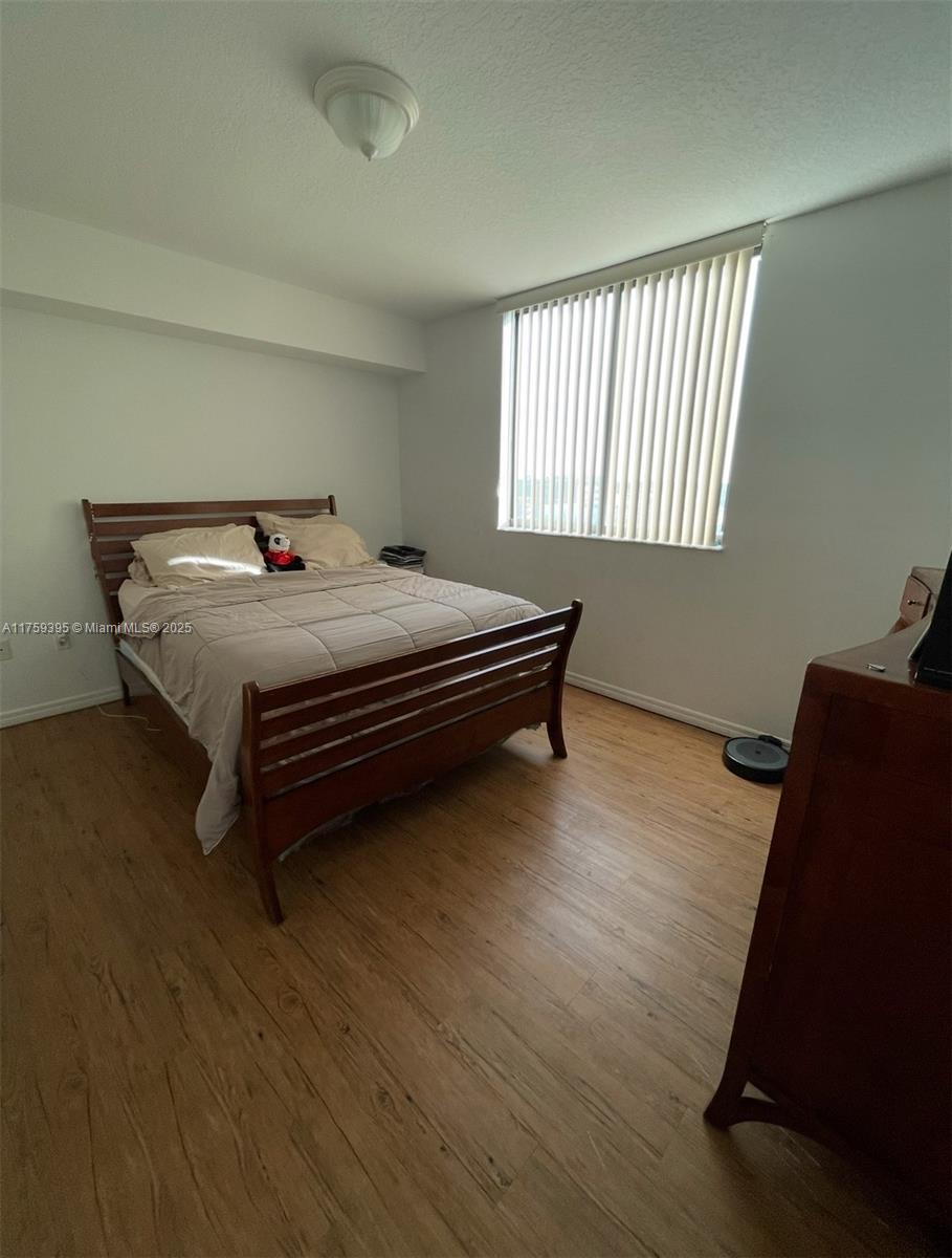 KEYSTONE PARK CONDO - Residential