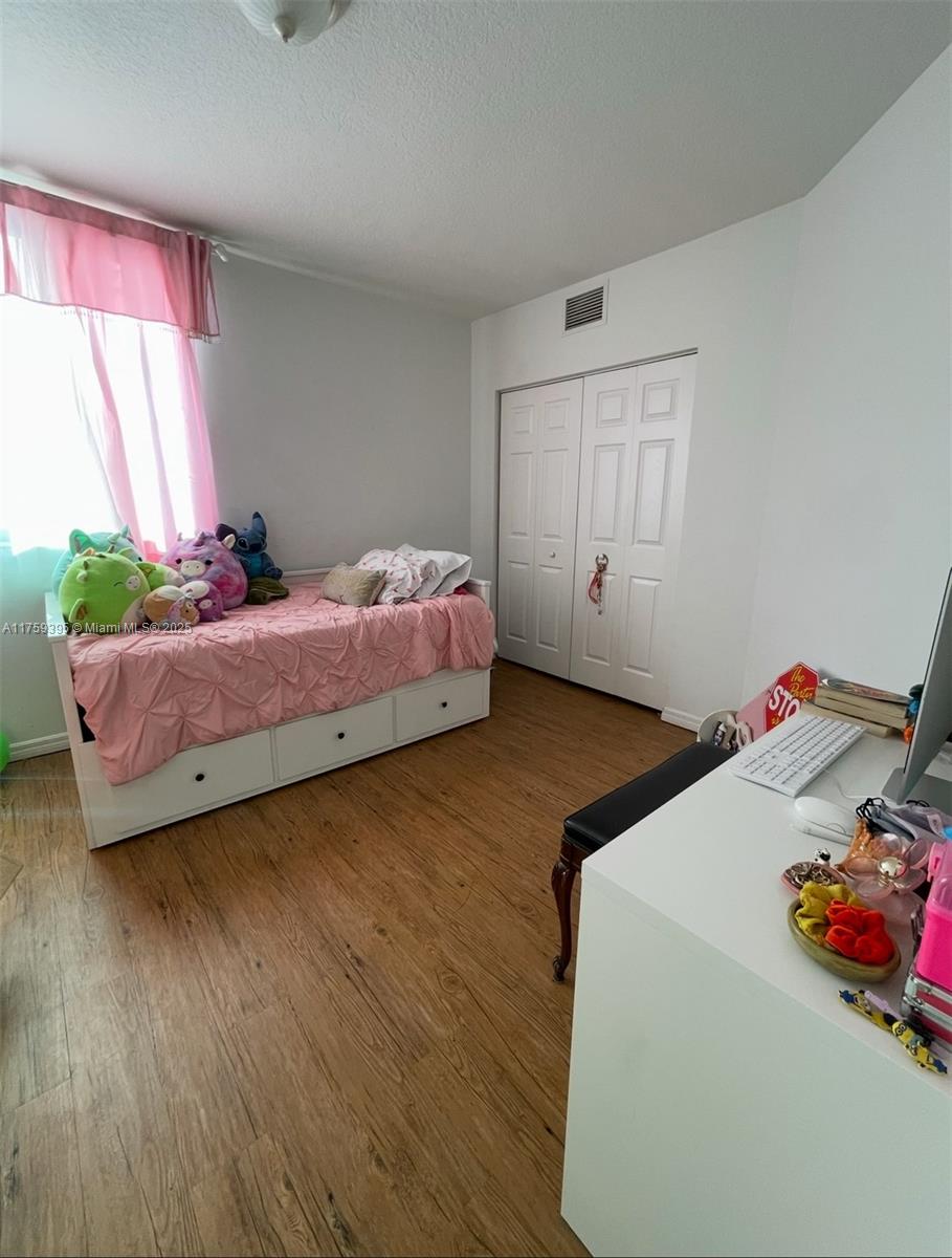 KEYSTONE PARK CONDO - Residential