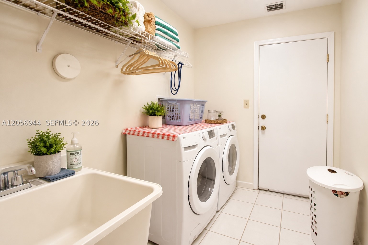 BROOKSIDE - Residential
