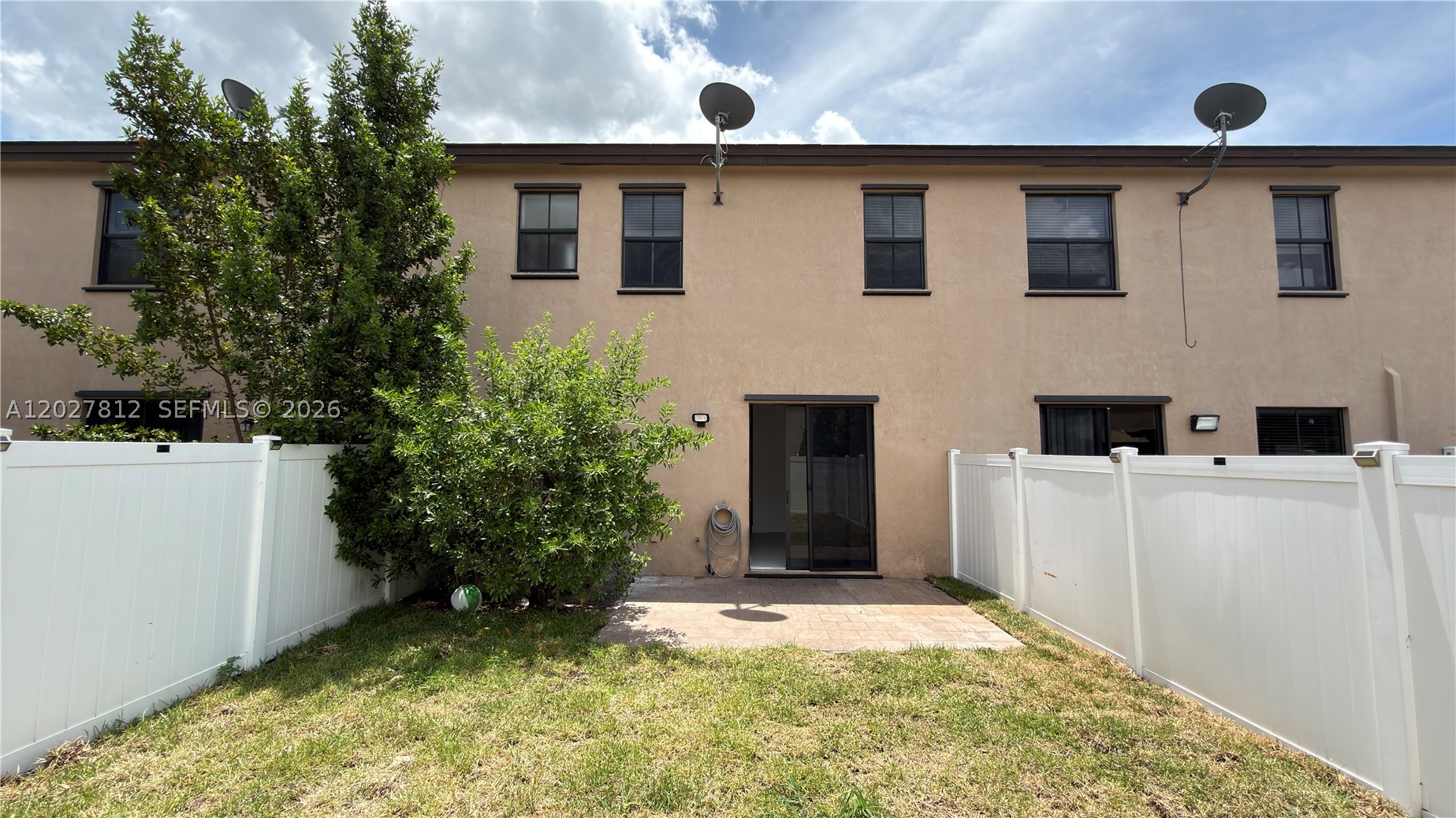 AQUABELLA SECTION ONE - Residential