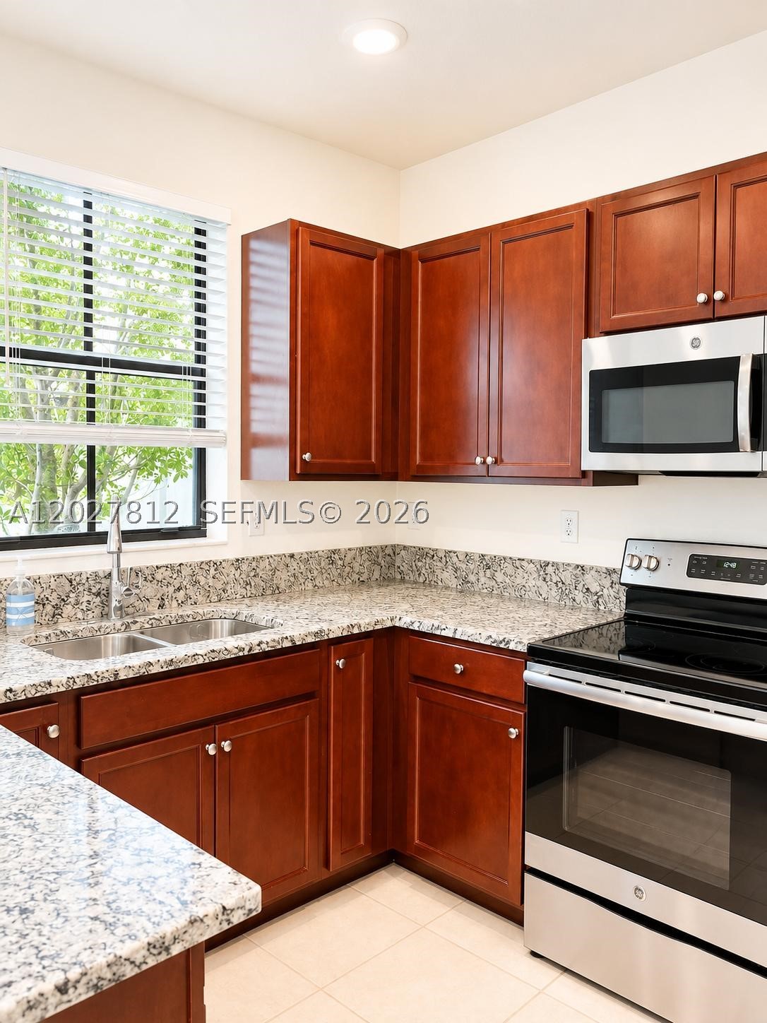 AQUABELLA SECTION ONE - Residential