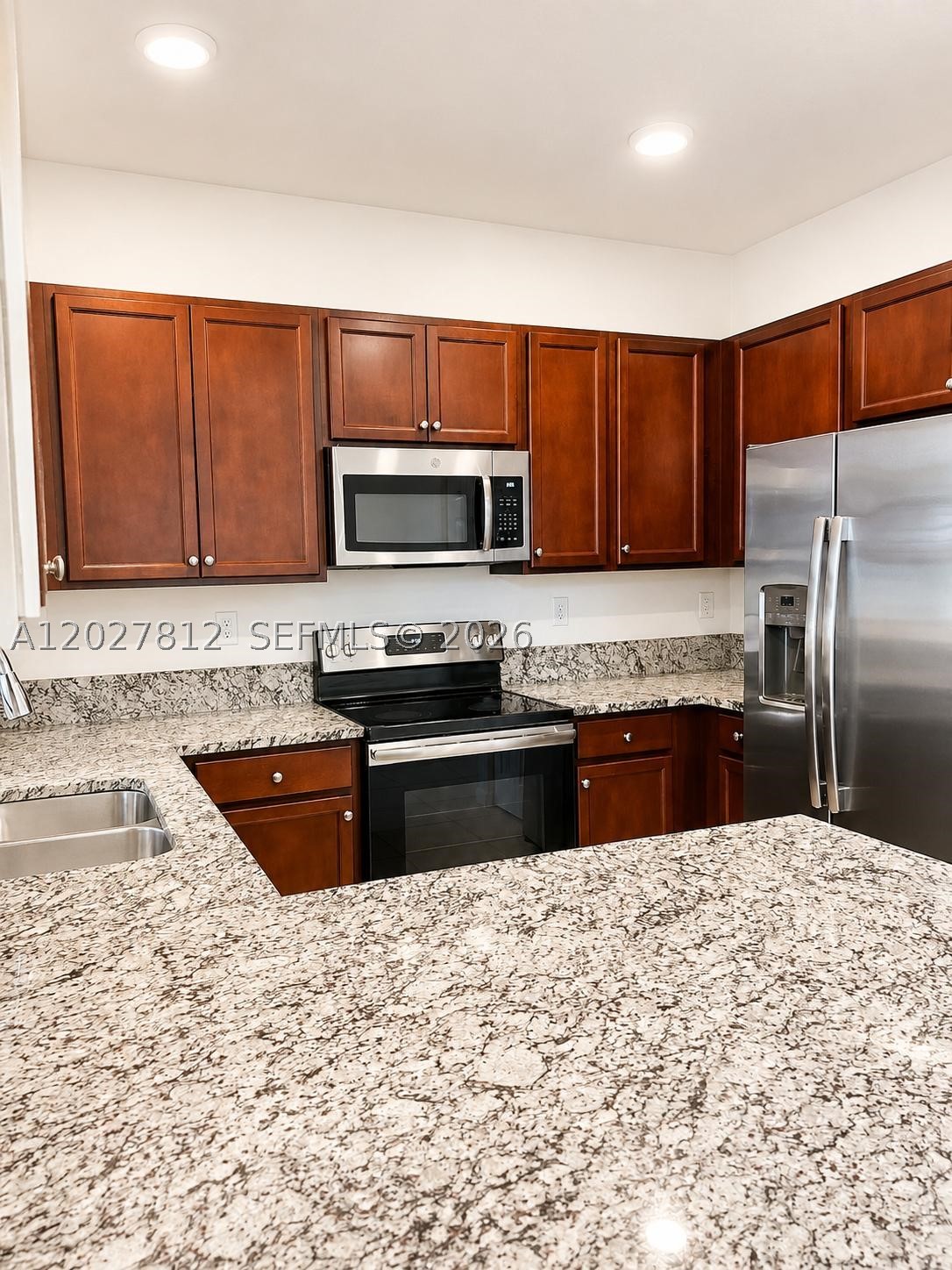 AQUABELLA SECTION ONE - Residential