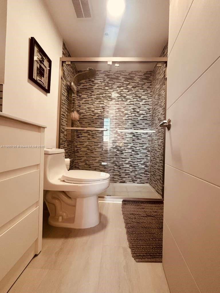 CLEARVIEW TOWERS CONDO - Residential