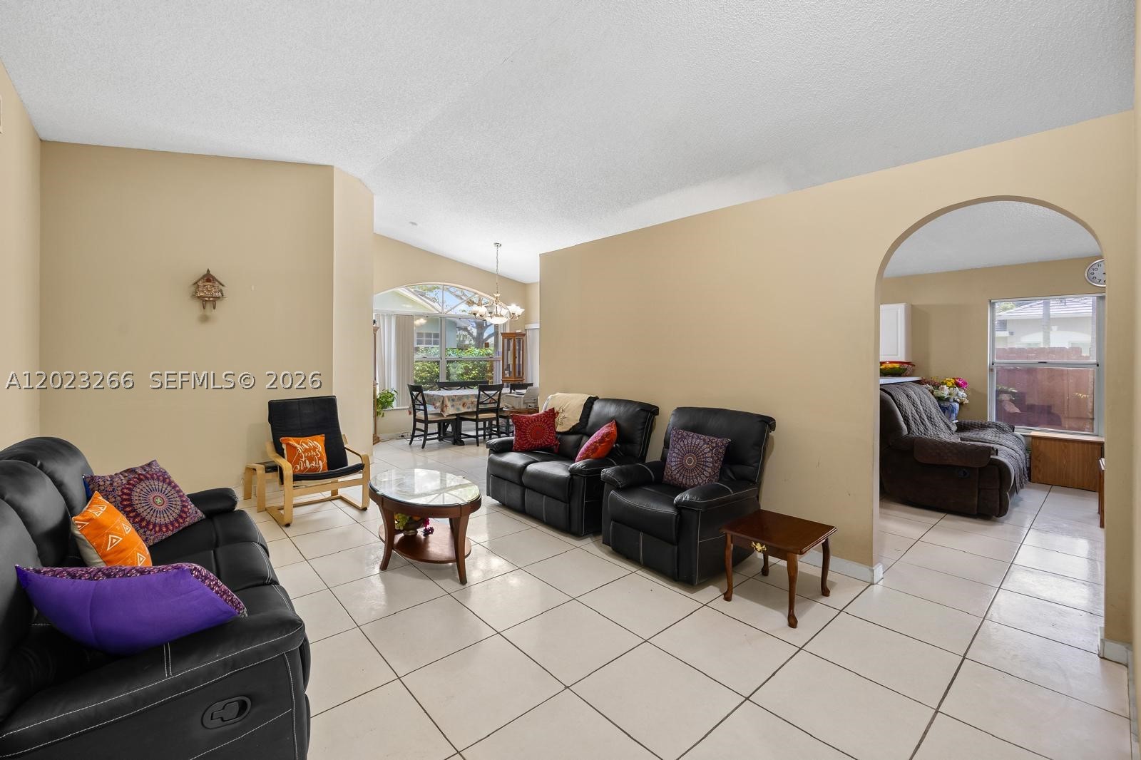 WOODS LAKE - Residential