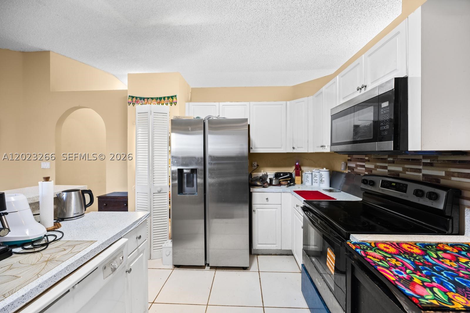 WOODS LAKE - Residential