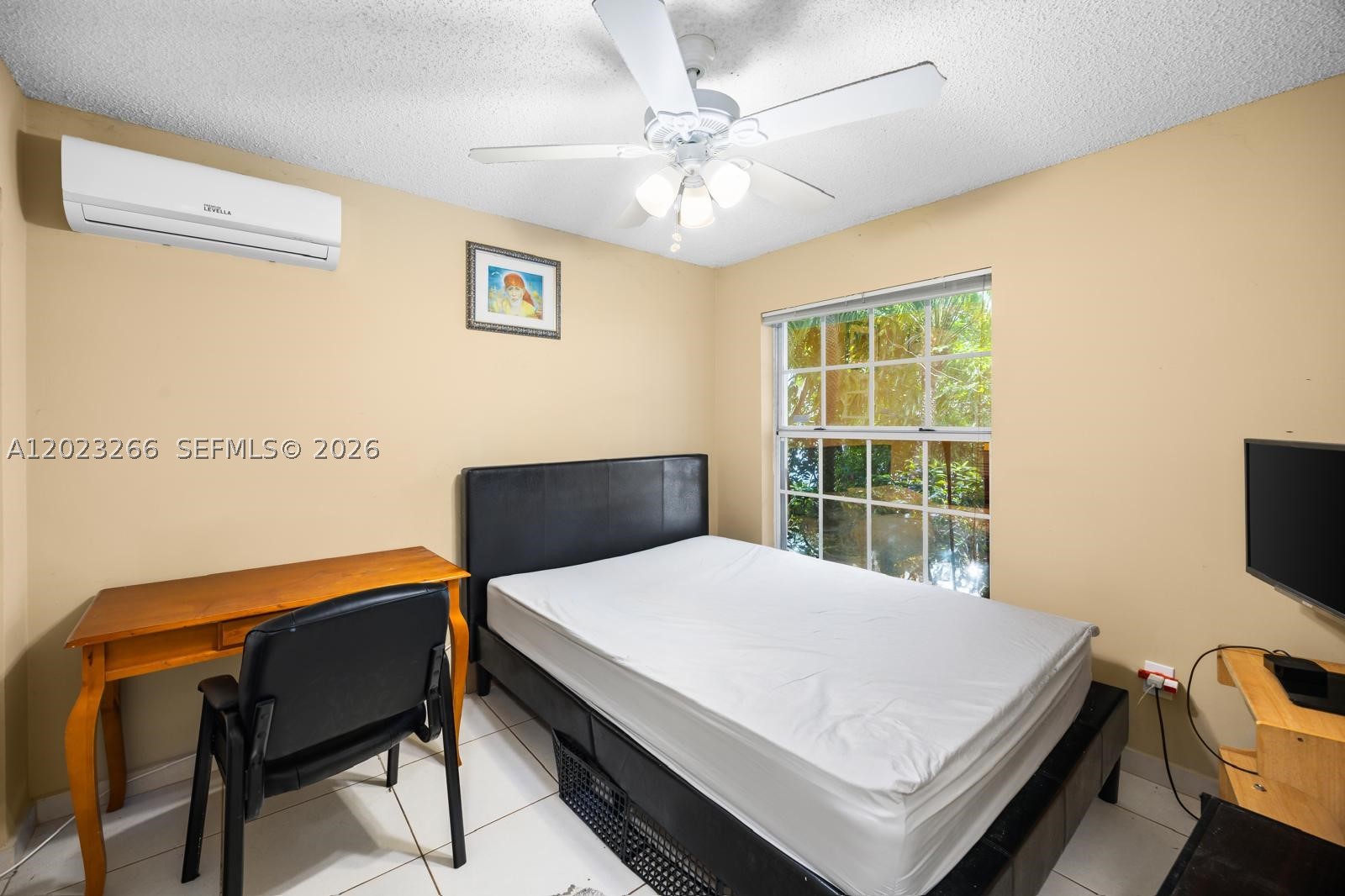WOODS LAKE - Residential