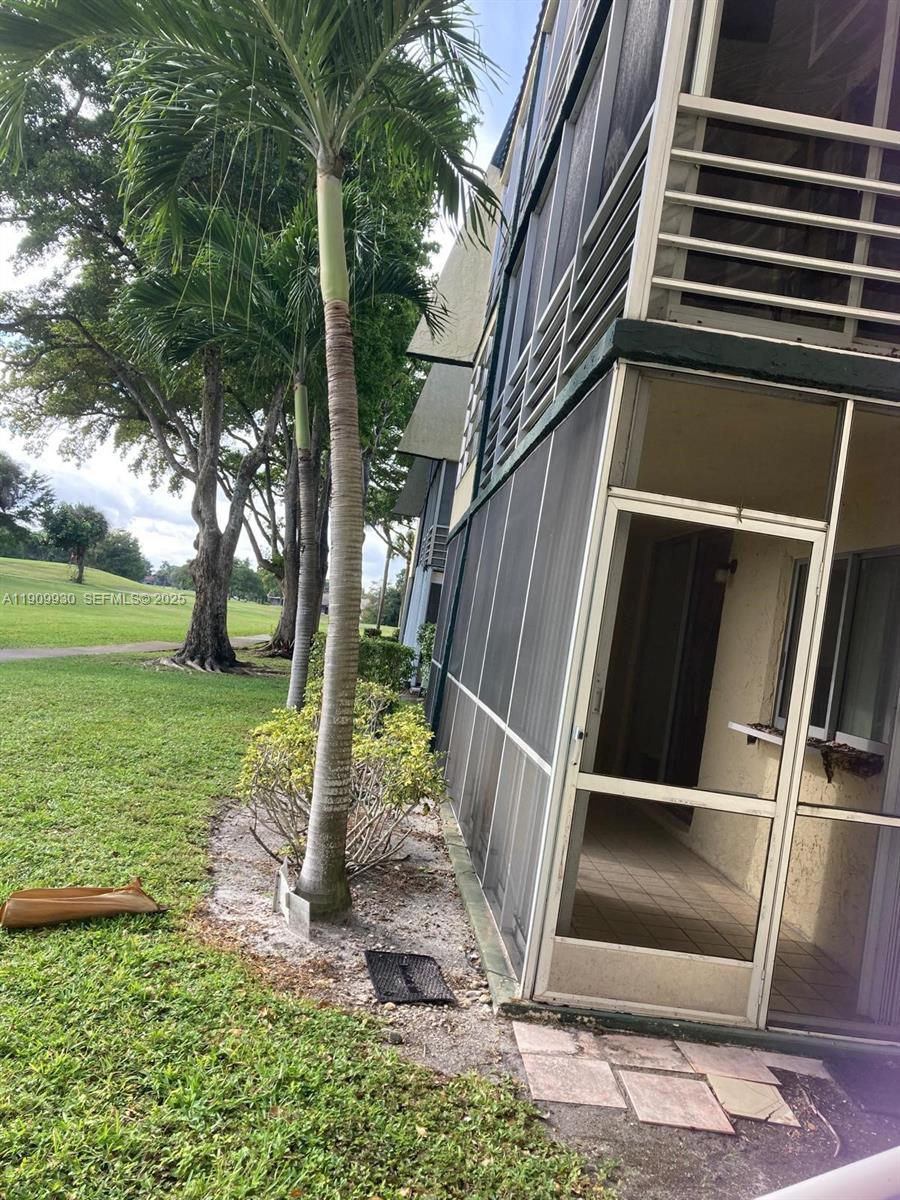 LIME BAY CONDOMINIUM 2 - Residential