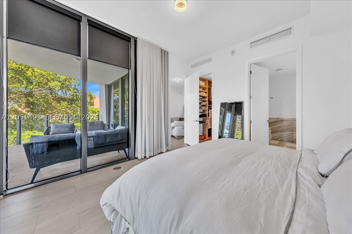 CLUB RESIDENCES AT PARK G - Residential