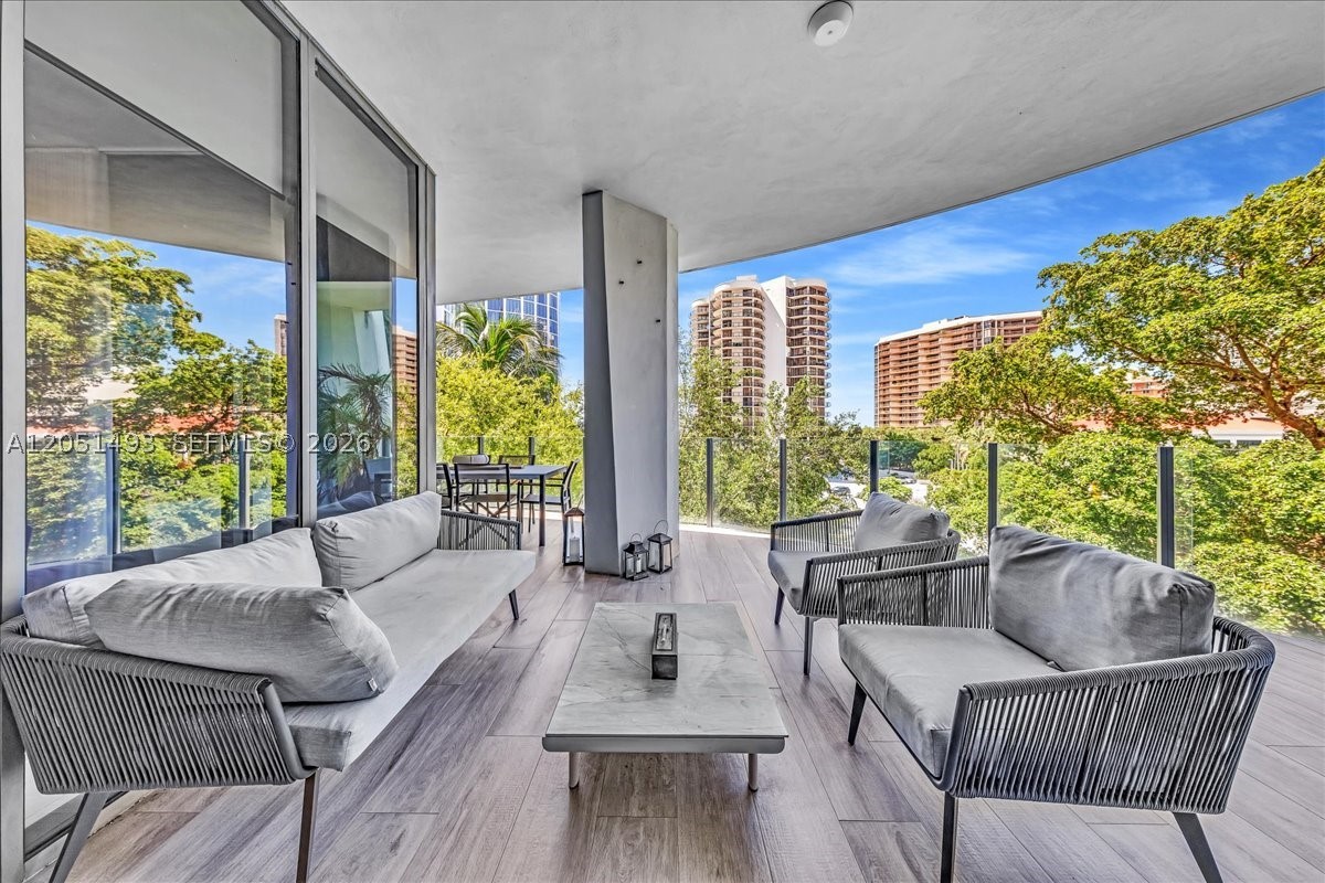 CLUB RESIDENCES AT PARK G - Residential