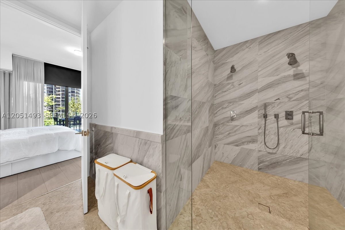 CLUB RESIDENCES AT PARK G - Residential