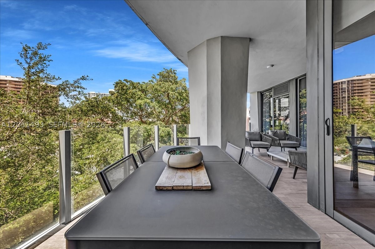 CLUB RESIDENCES AT PARK G - Residential