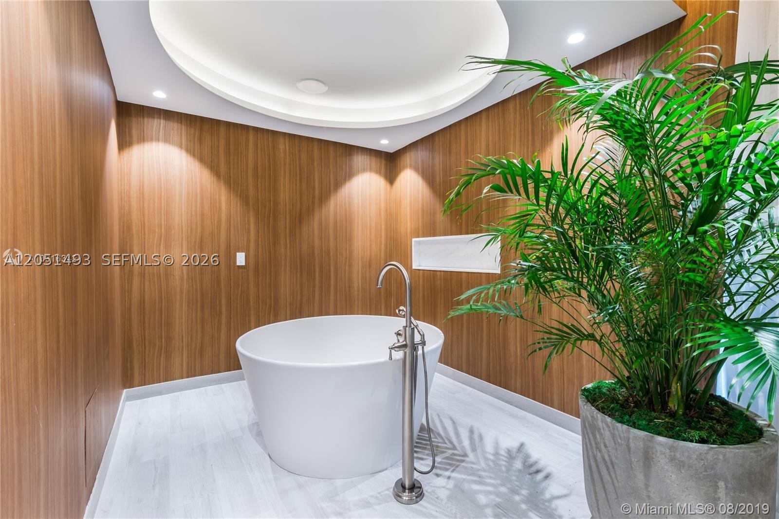 CLUB RESIDENCES AT PARK G - Residential