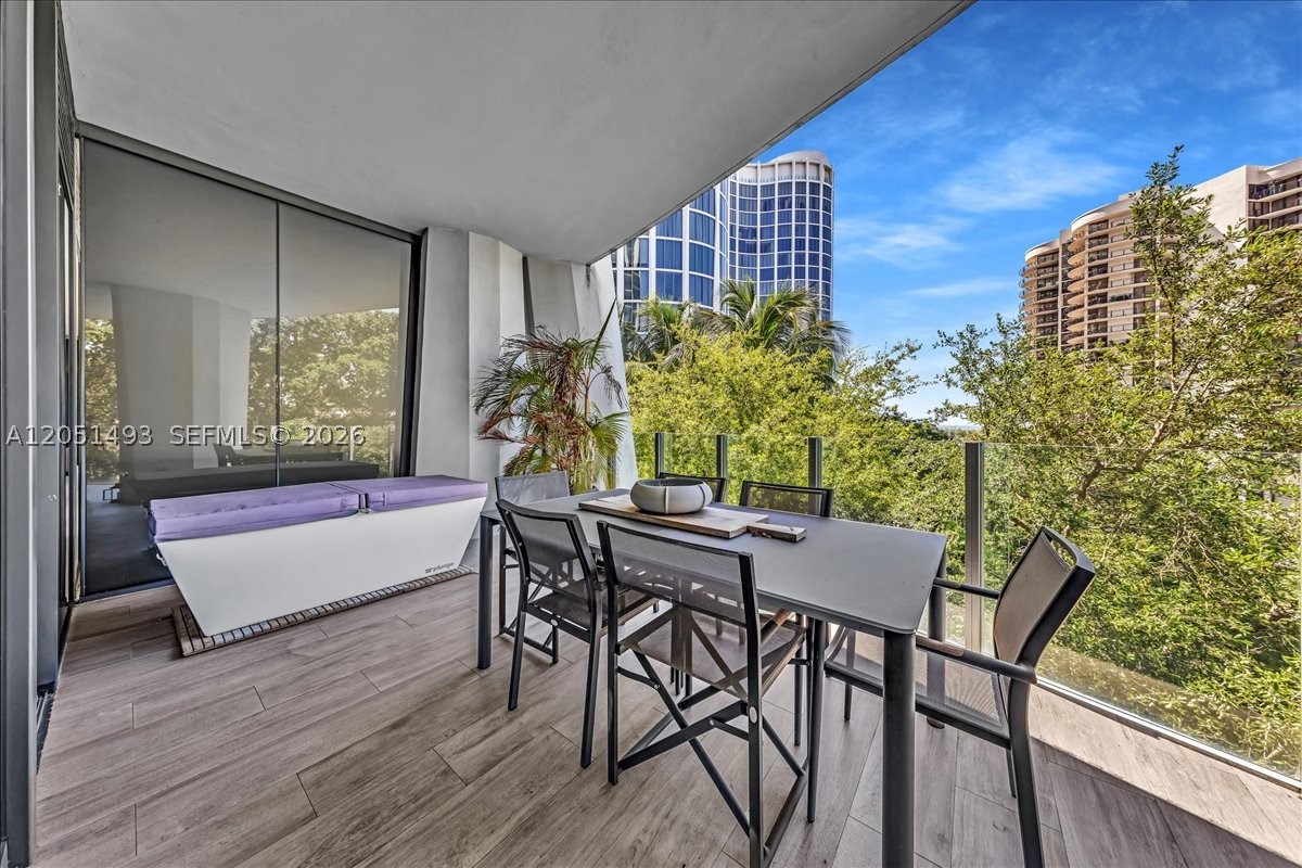 CLUB RESIDENCES AT PARK G - Residential