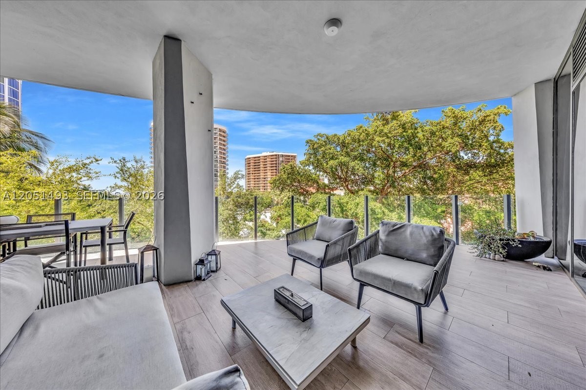 CLUB RESIDENCES AT PARK G - Residential