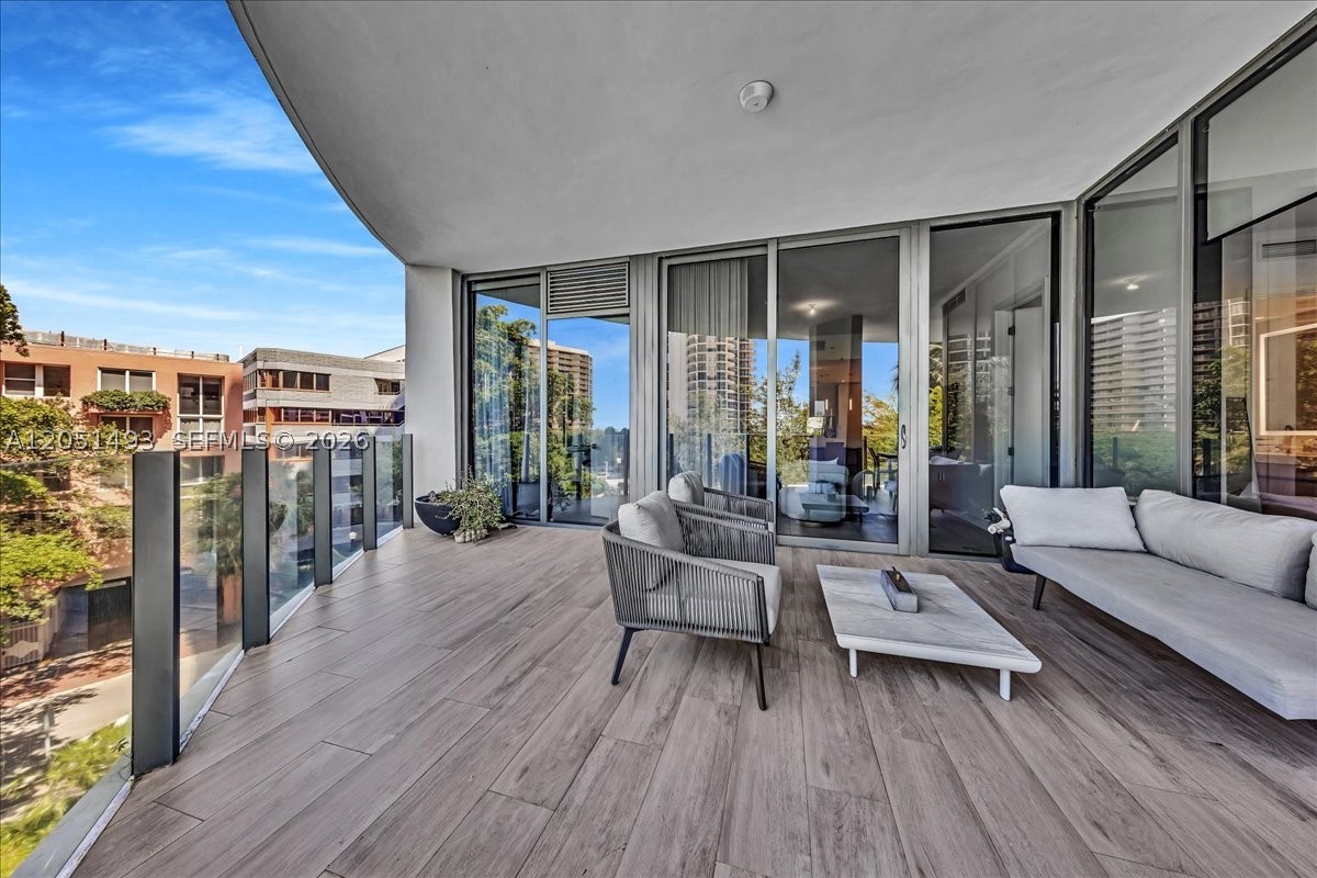 CLUB RESIDENCES AT PARK G - Residential