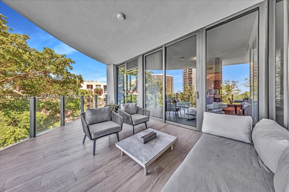 CLUB RESIDENCES AT PARK G - Residential