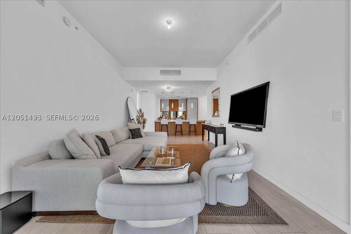 CLUB RESIDENCES AT PARK G - Residential