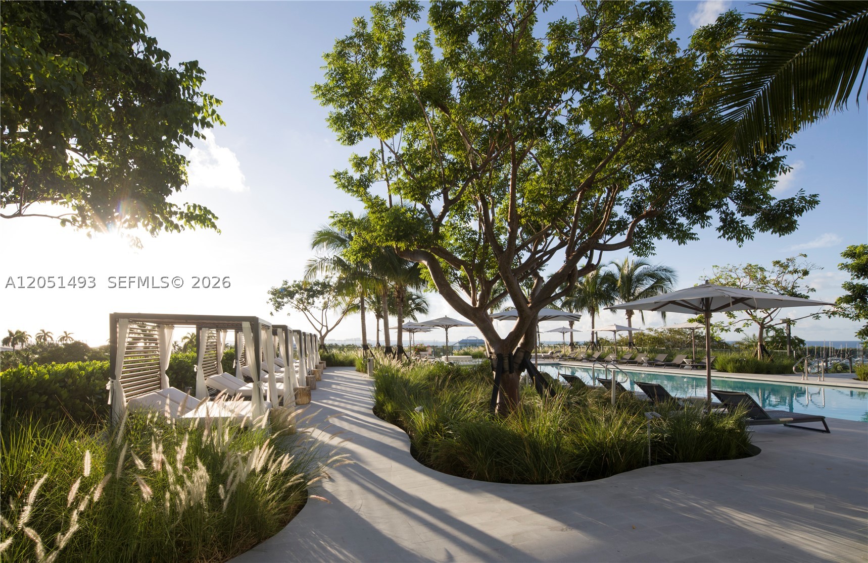CLUB RESIDENCES AT PARK G - Residential
