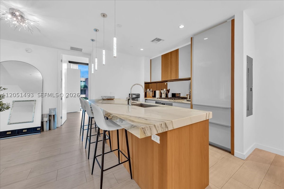CLUB RESIDENCES AT PARK G - Residential