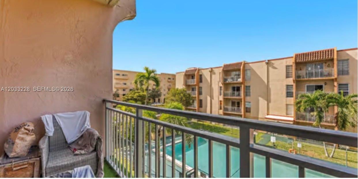 SUNSET VILLAS PHASE II CO - Residential Lease