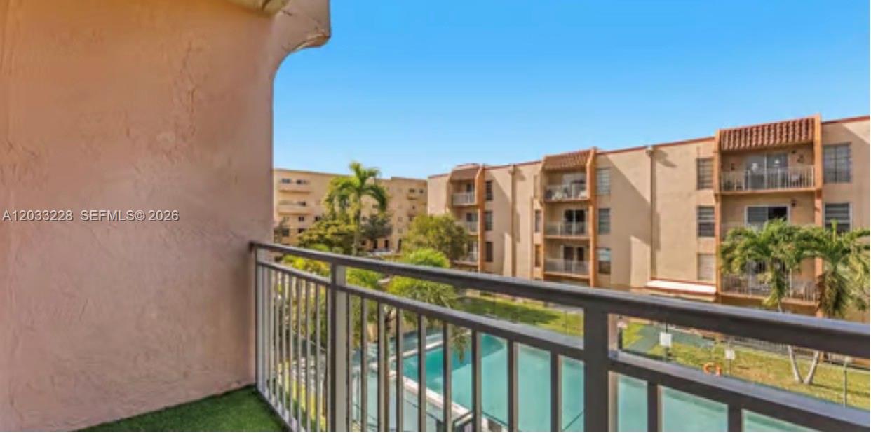 SUNSET VILLAS PHASE II CO - Residential Lease