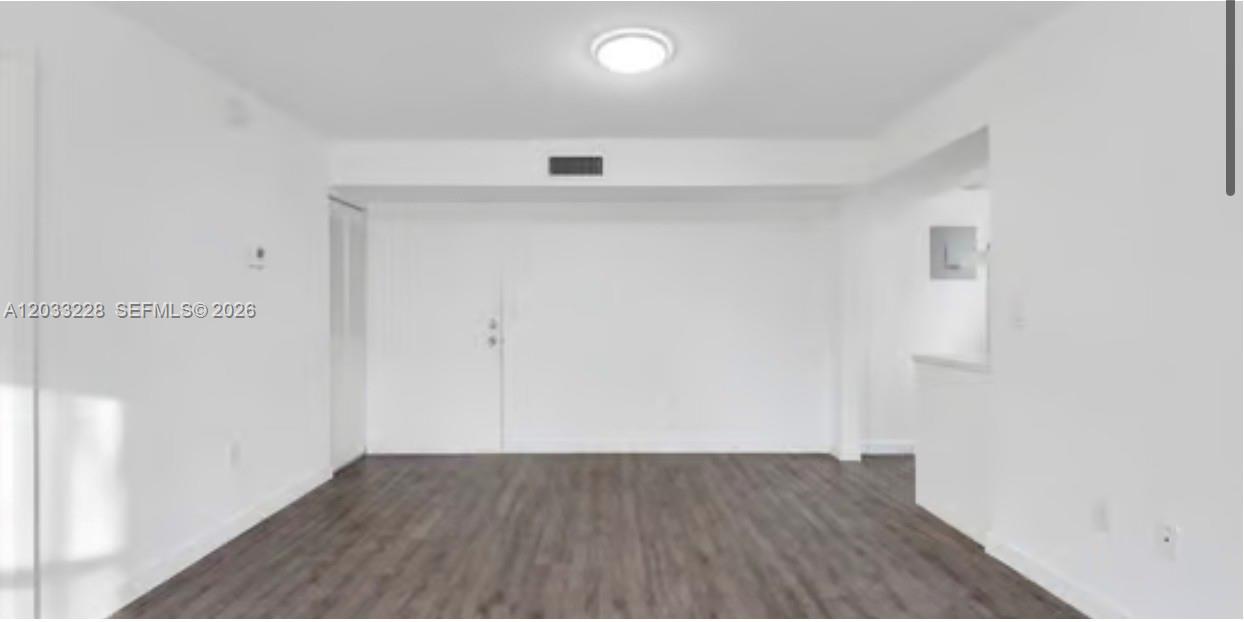 SUNSET VILLAS PHASE II CO - Residential Lease