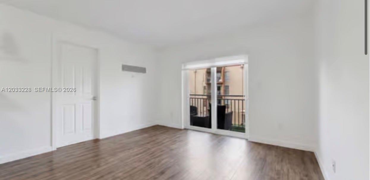 SUNSET VILLAS PHASE II CO - Residential Lease