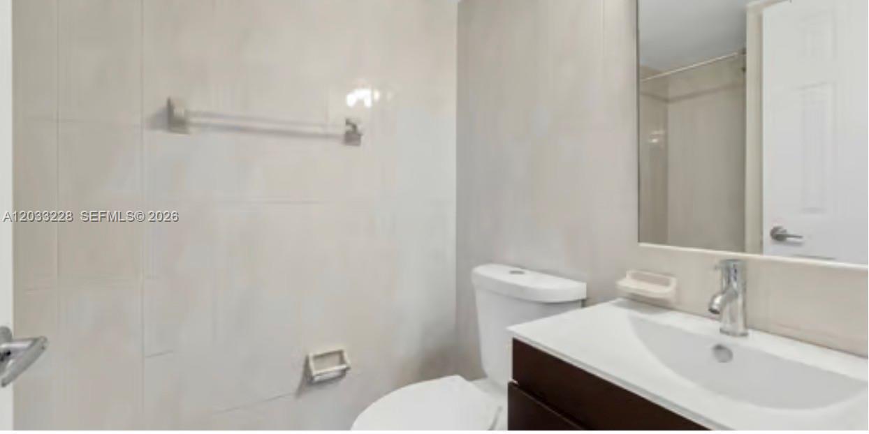 SUNSET VILLAS PHASE II CO - Residential Lease