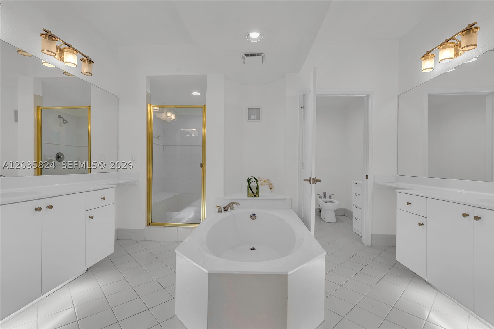 CAPTIVA CONDO E - Residential