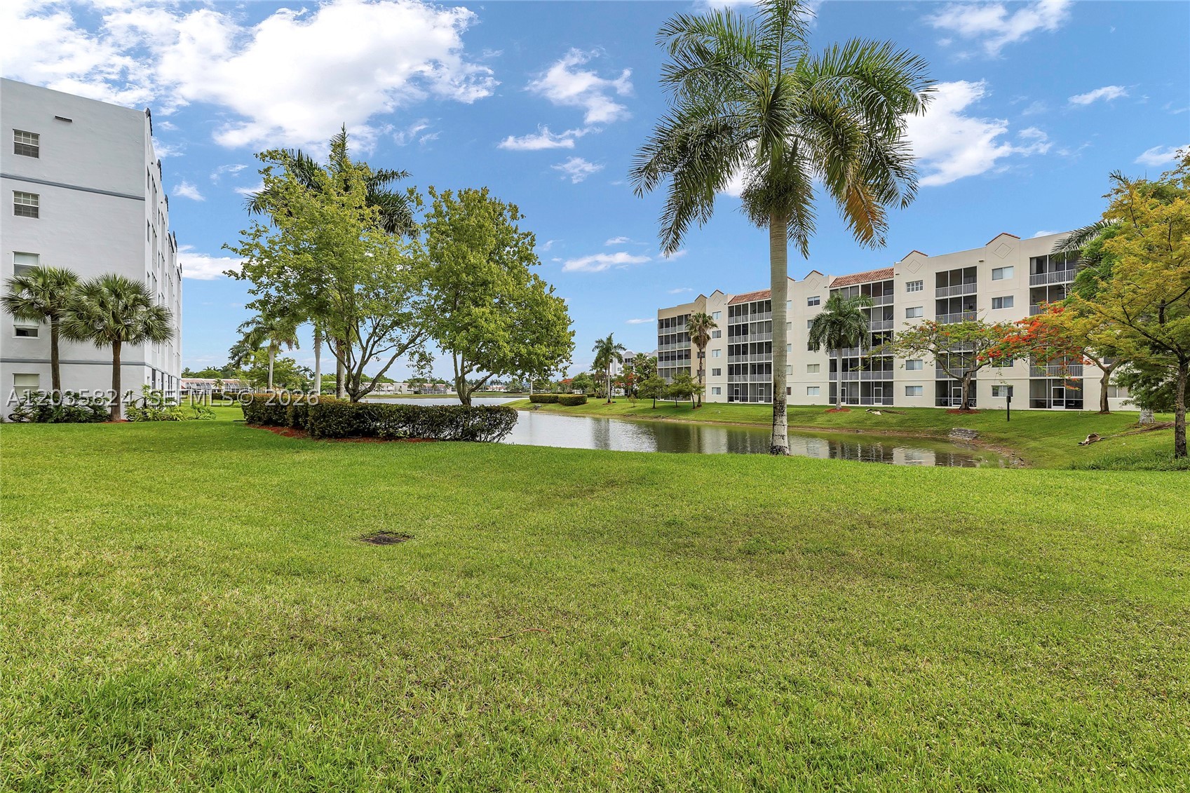 CAPTIVA CONDO E - Residential