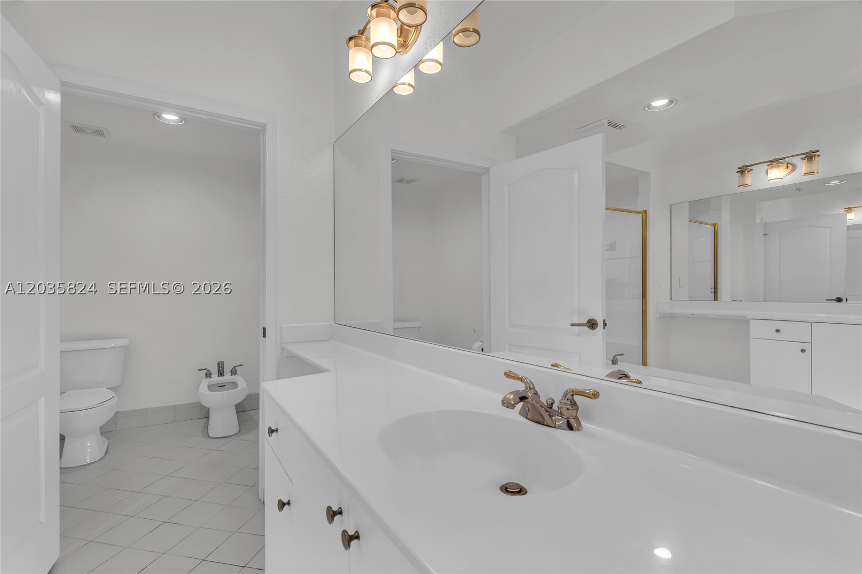 CAPTIVA CONDO E - Residential