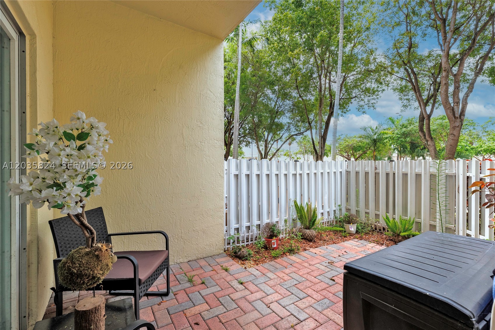 CAPTIVA CONDO E - Residential