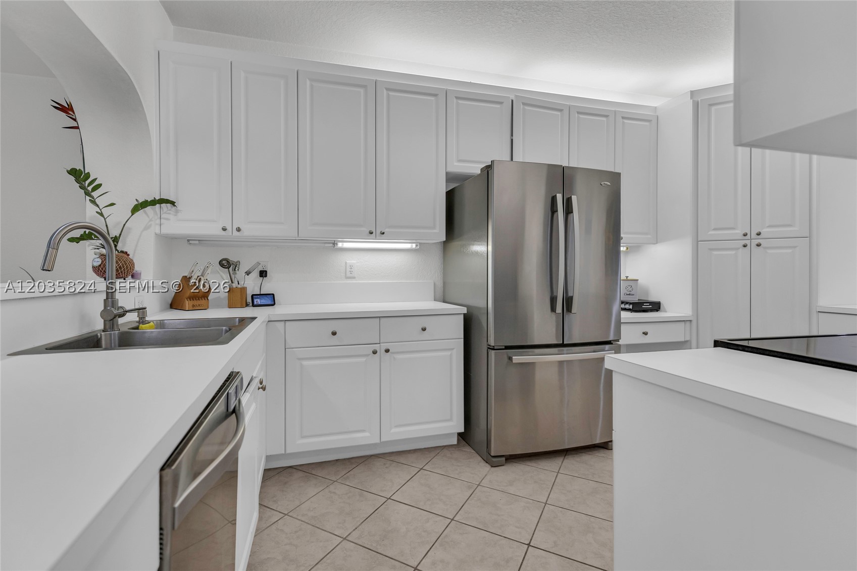 CAPTIVA CONDO E - Residential