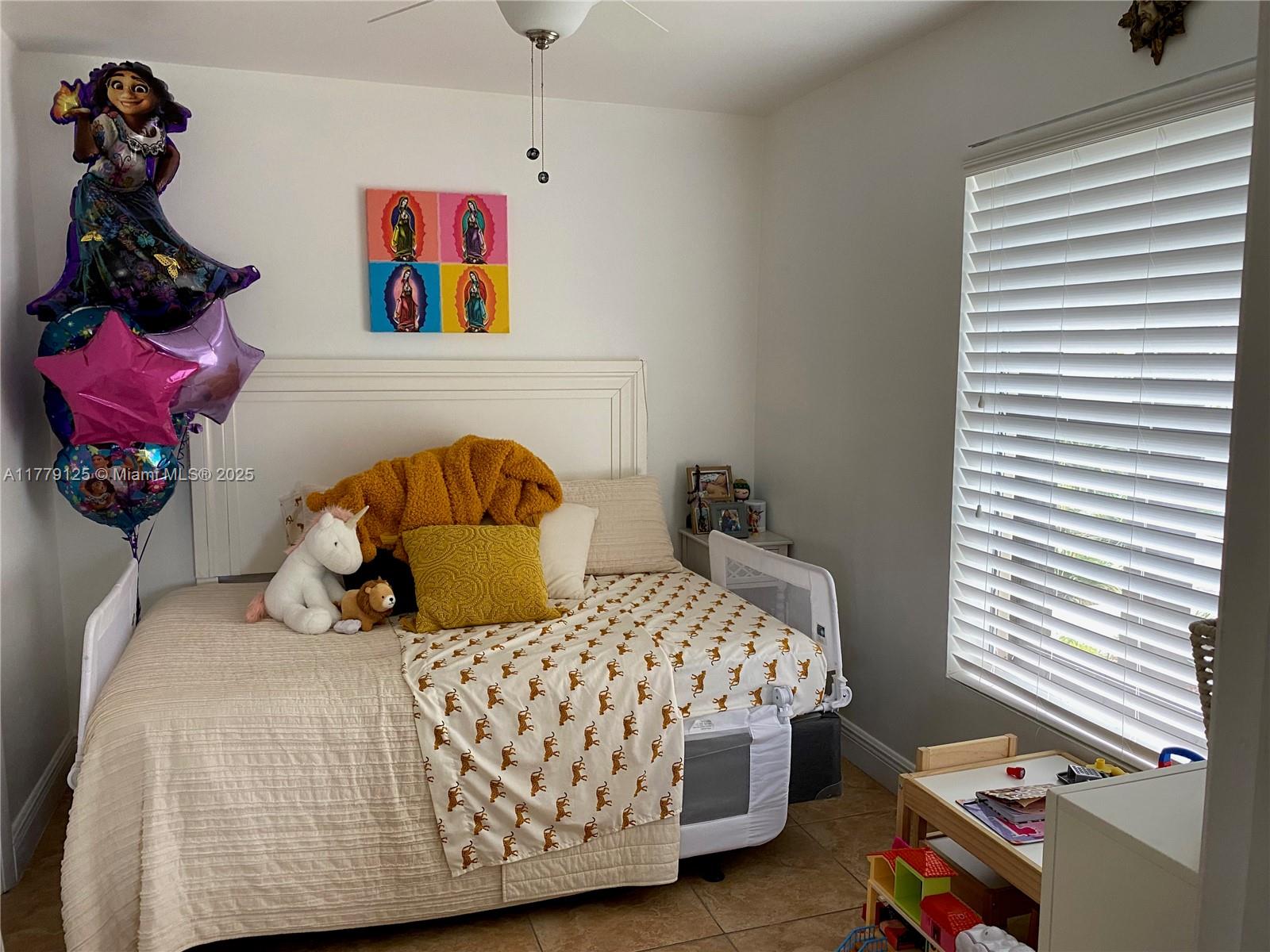 LAKES MEADOW VILG HOMES C - Residential Lease
