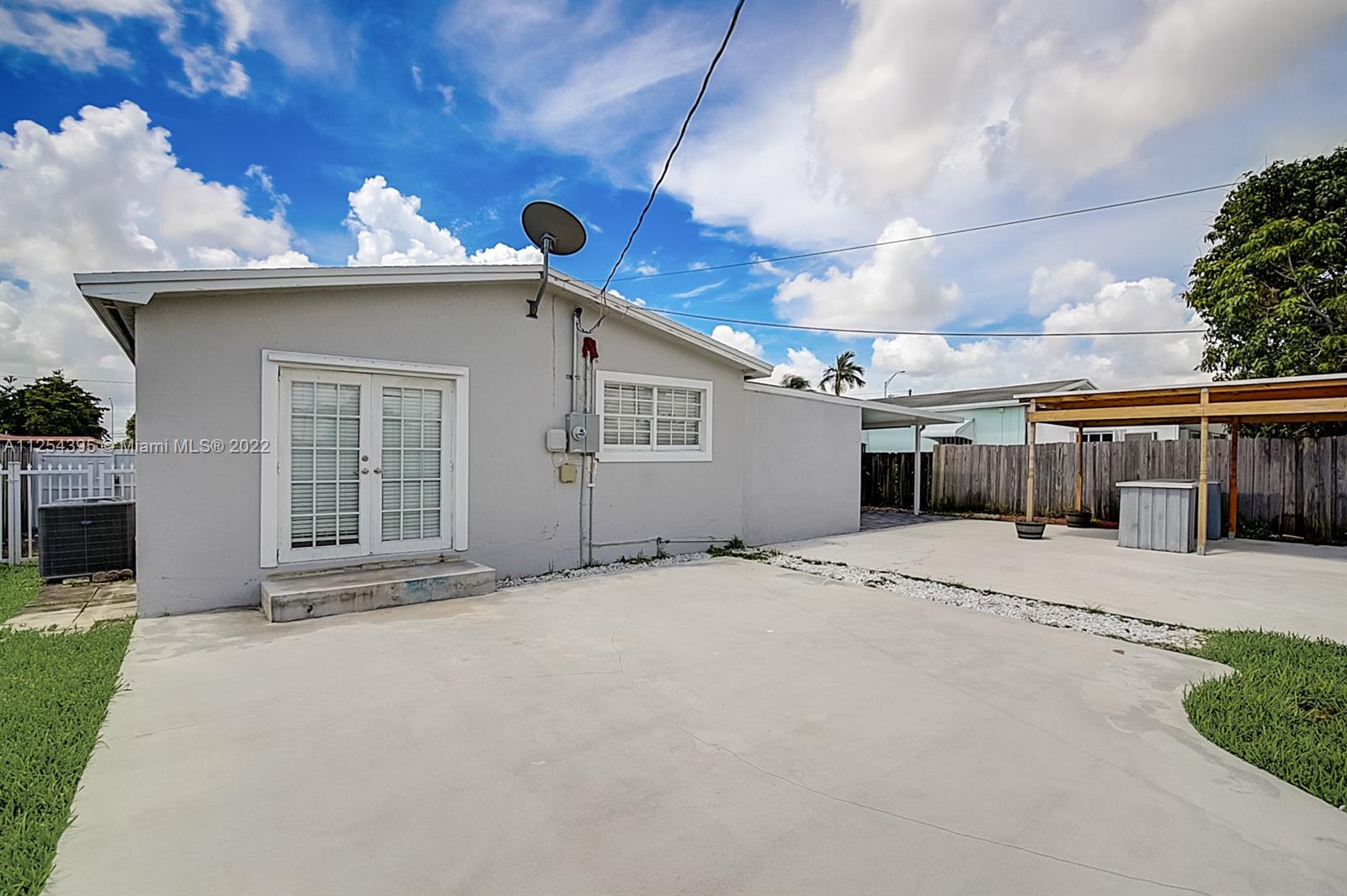 WEST HIALEAH HEIGHTS AMD - Residential