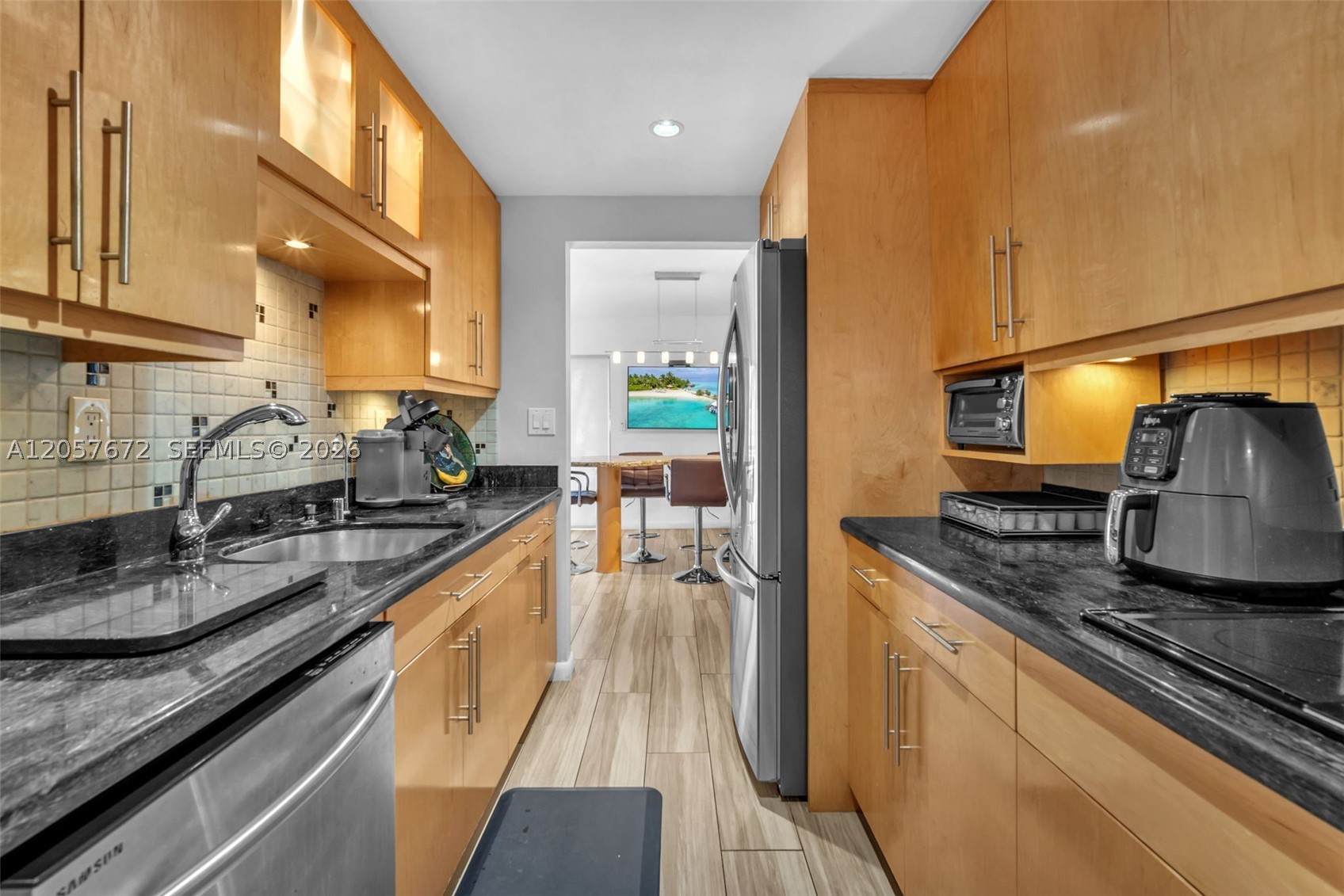 FAMILY TOWNHOUSES OF THE - Residential