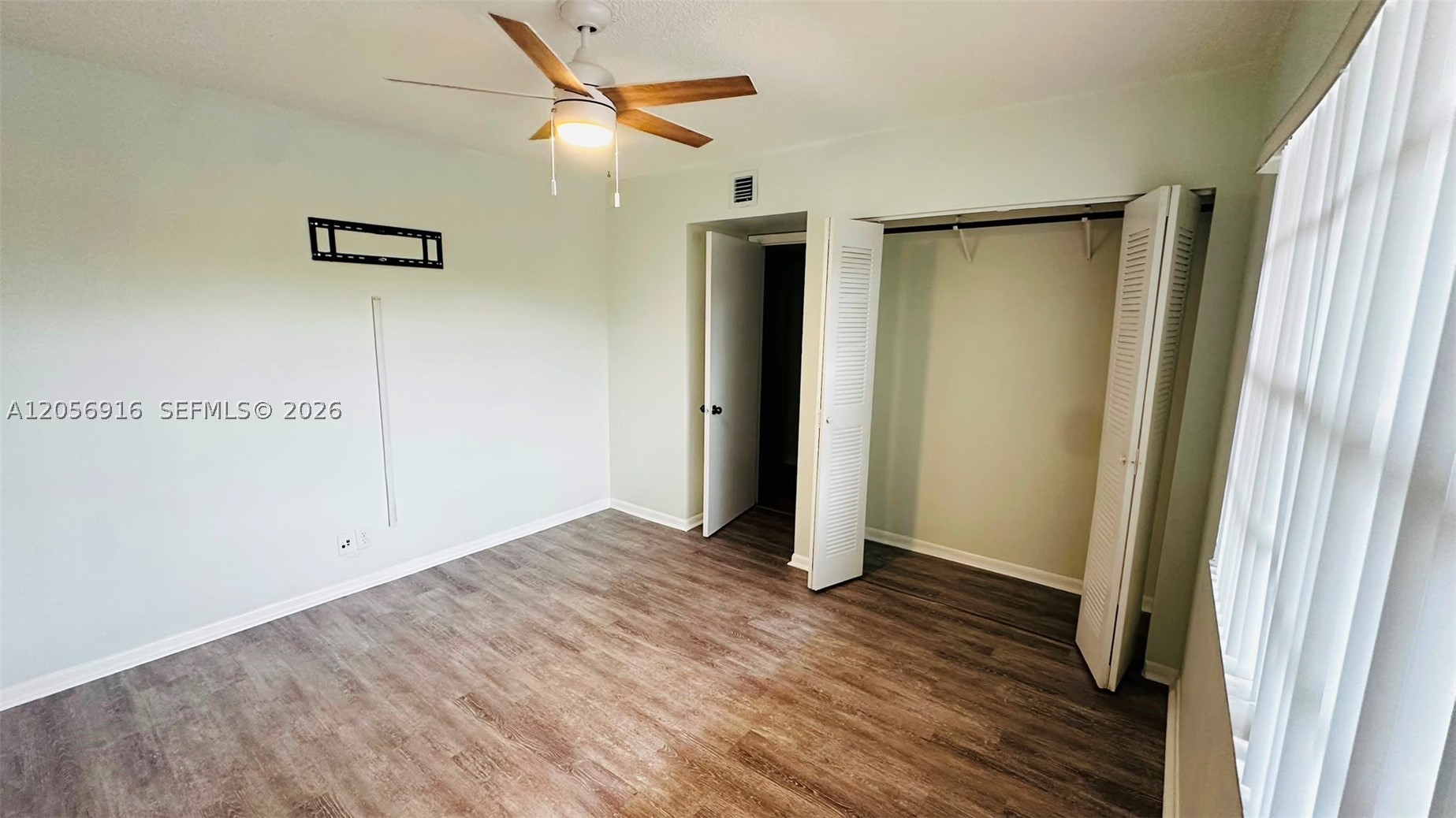 SAXON WOODS NORTH CONDO - Residential Lease