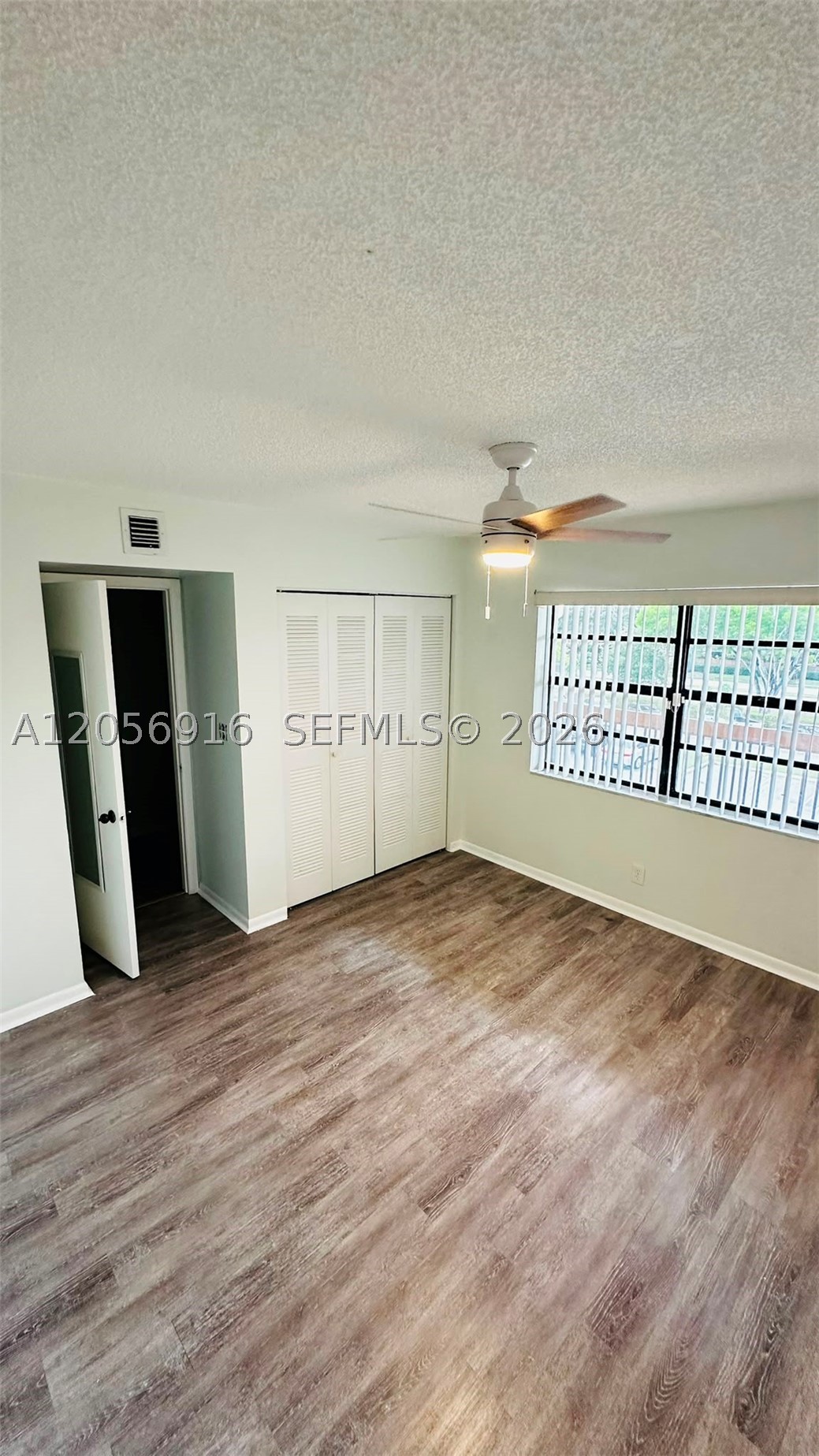 SAXON WOODS NORTH CONDO - Residential Lease